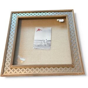 Broyhill Decorative Shadow Box/ Frame with silver tone metal decor NEW 15.3/4